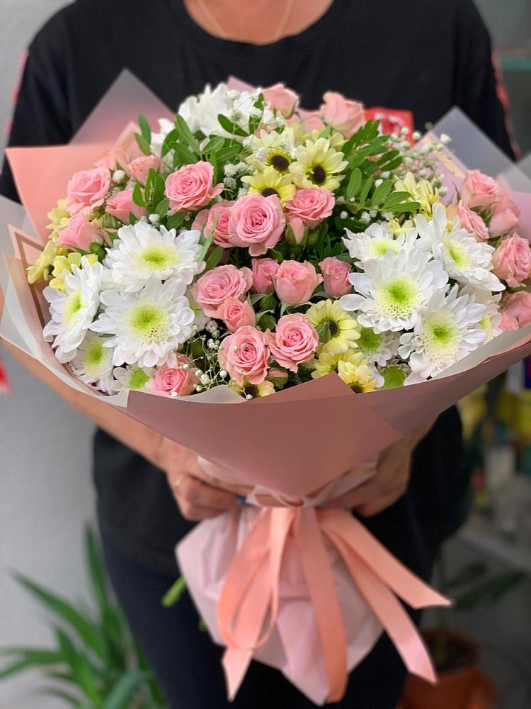 Букет цветов из: Розы и Хризантемы в Красном Куте
