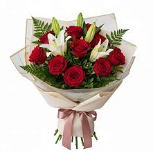 Букет цветов из:  Лилии и Розы в Красном Куте