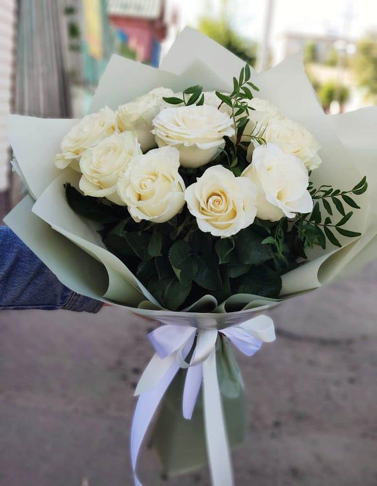 Букет Белые розы Проуд в Красном Куте