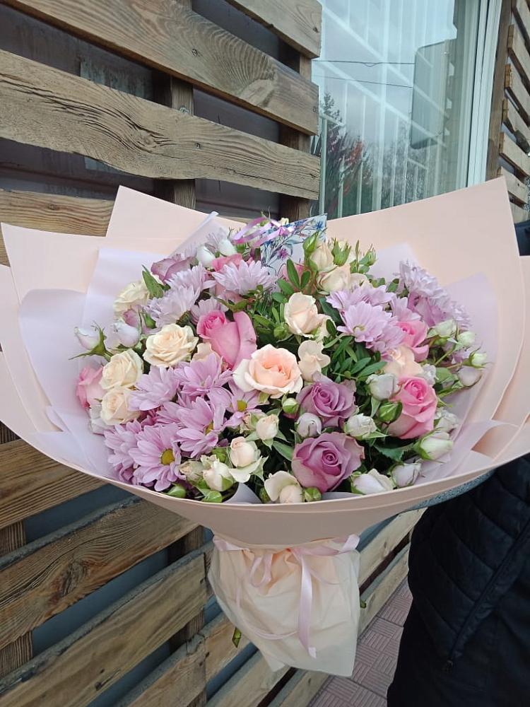 Букет цветов из: Розы и Хризантемы в Красном Куте