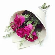 Букет цветов из:  Розы в Красном Куте