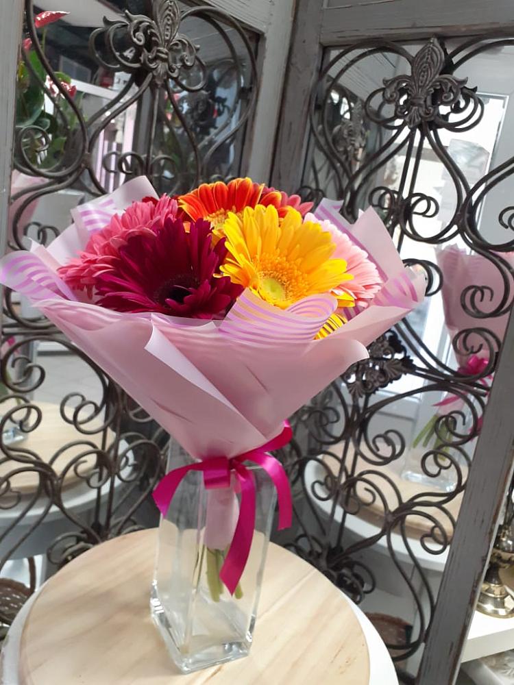 Букет цветов из: Герберы в Красном Куте