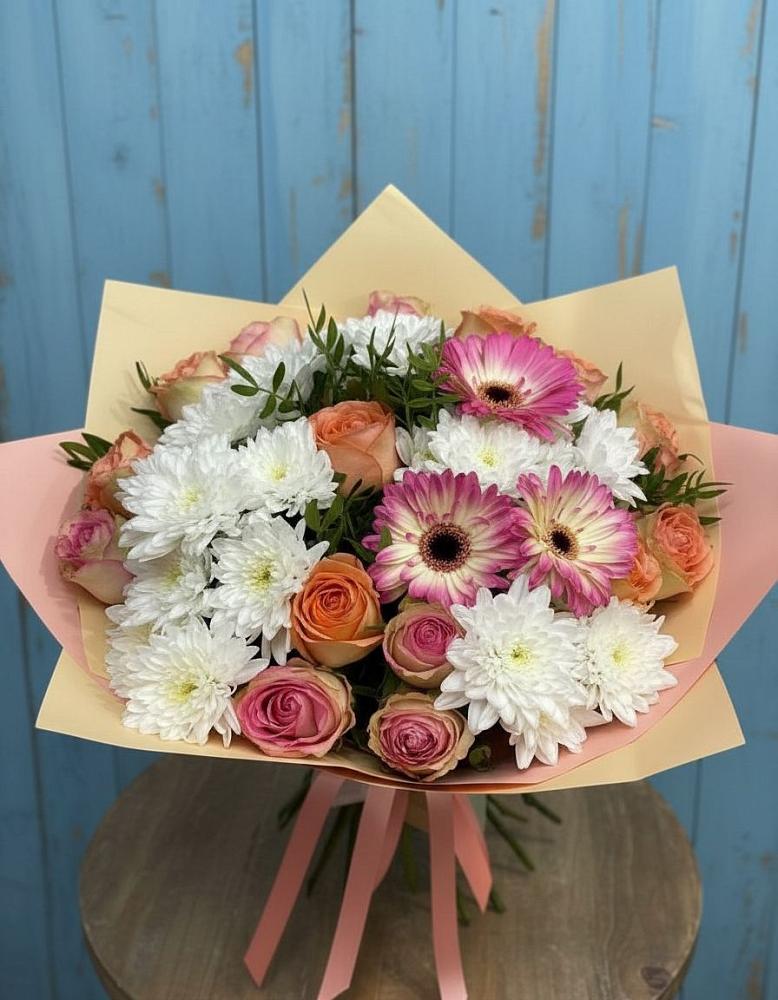 Букет цветов из: Розы, Герберы и Хризантемы в Красном Куте