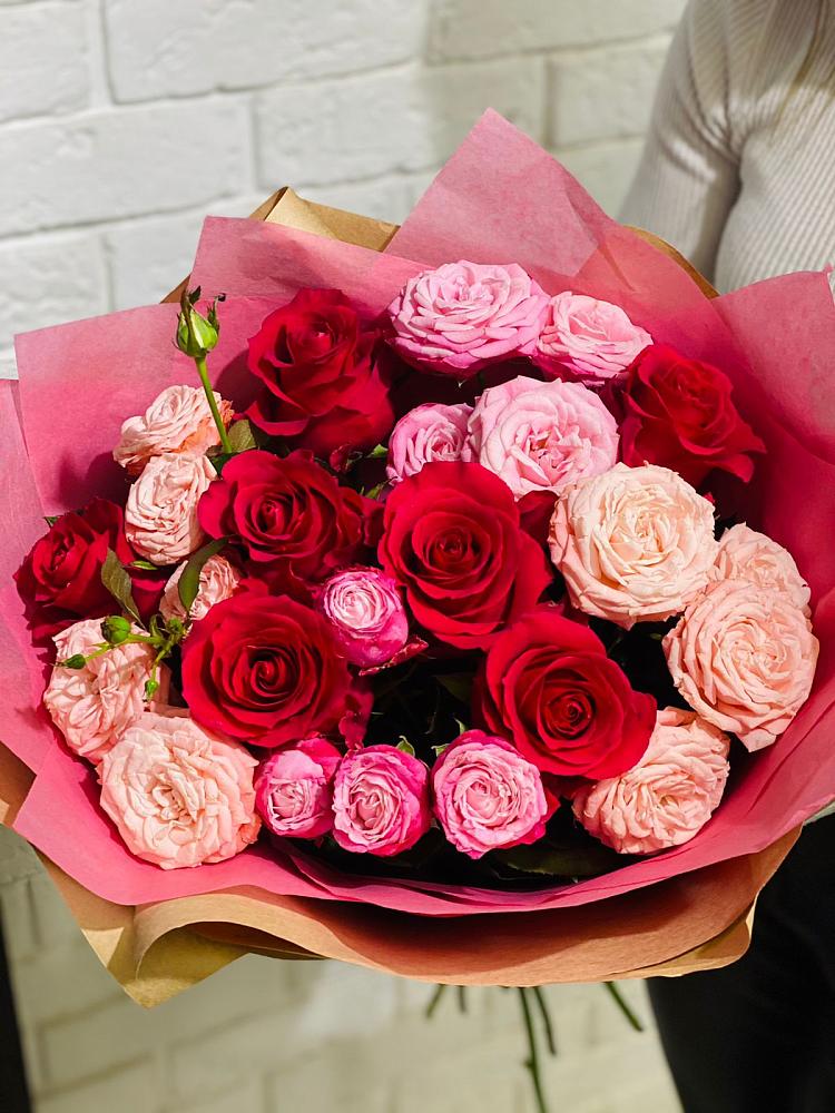 Букет цветов из: Розы в Красном Куте