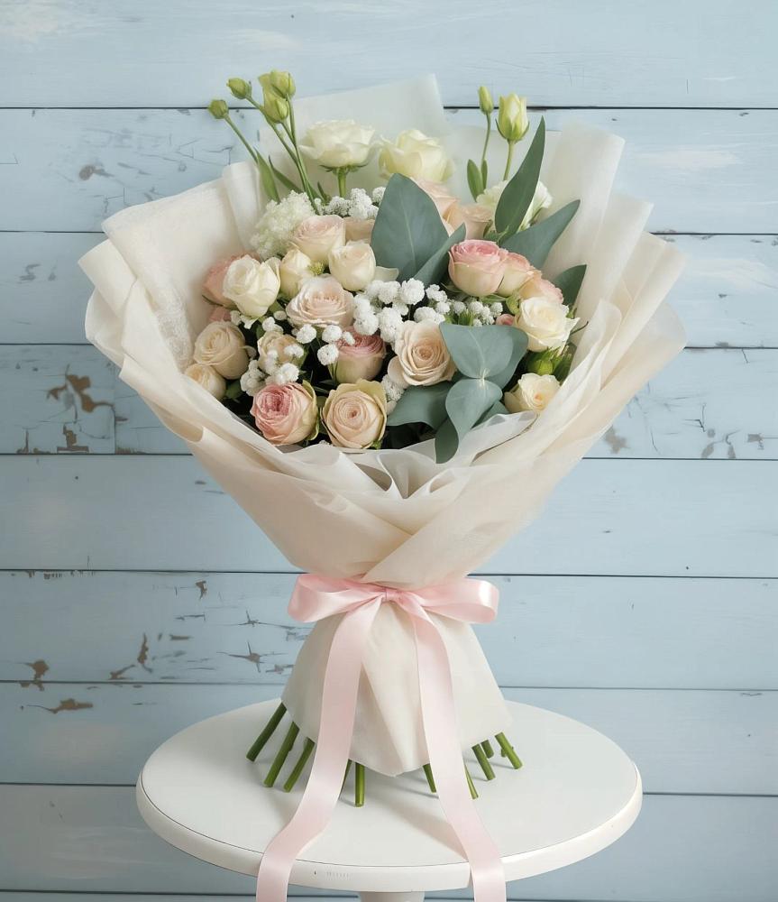 Букет цветов из: Розы и Лизиантусы в Красном Куте