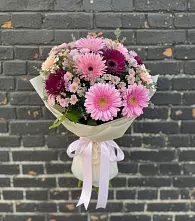 Букет цветов из:  Герберы и Хризантемы #REPLACE_PRED# Красном Куте