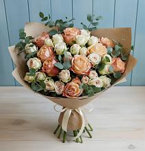Букет цветов из:  Альстромерии и Розы в Красном Куте